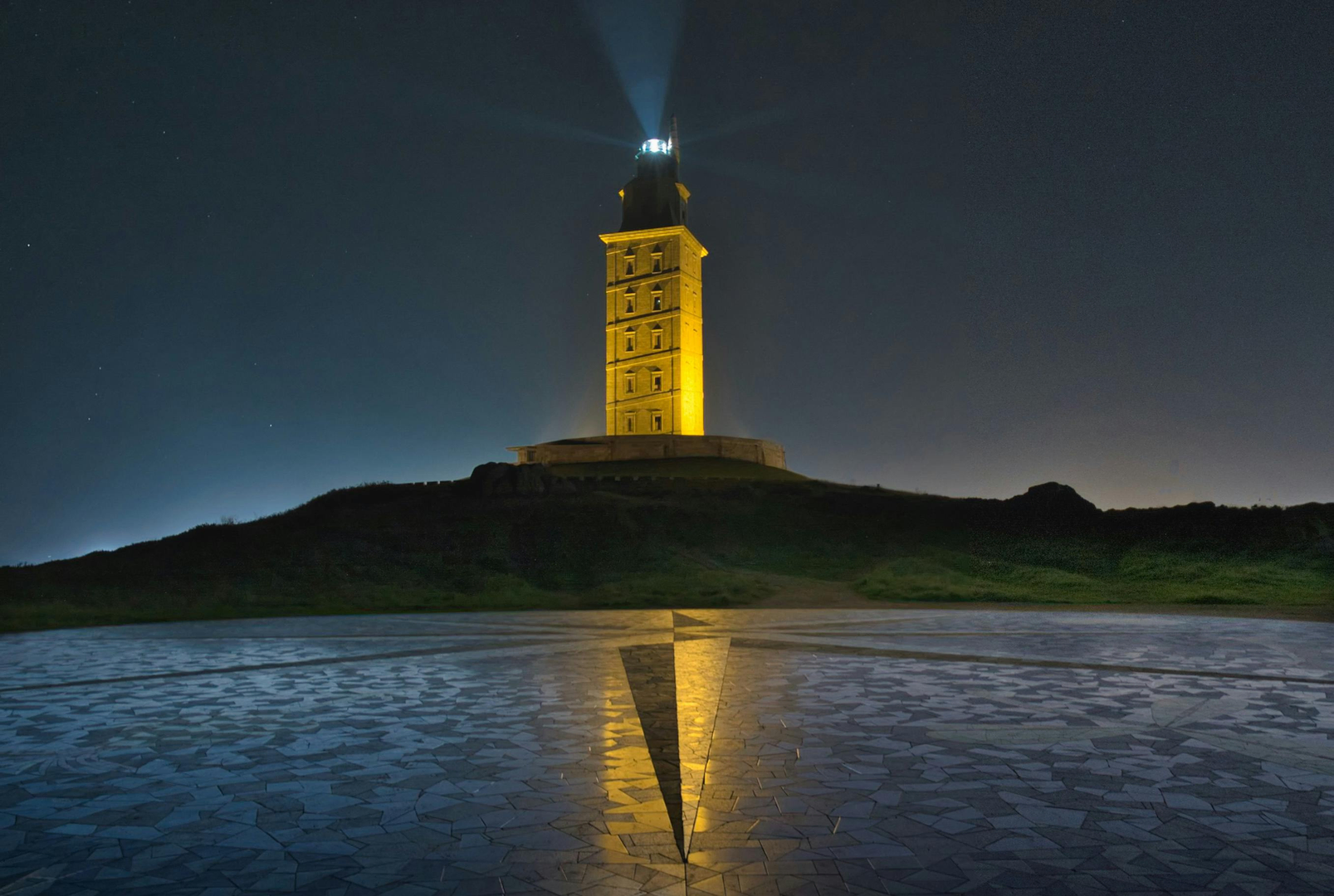 A Coruña: Kystperle med Historie og Strandliv