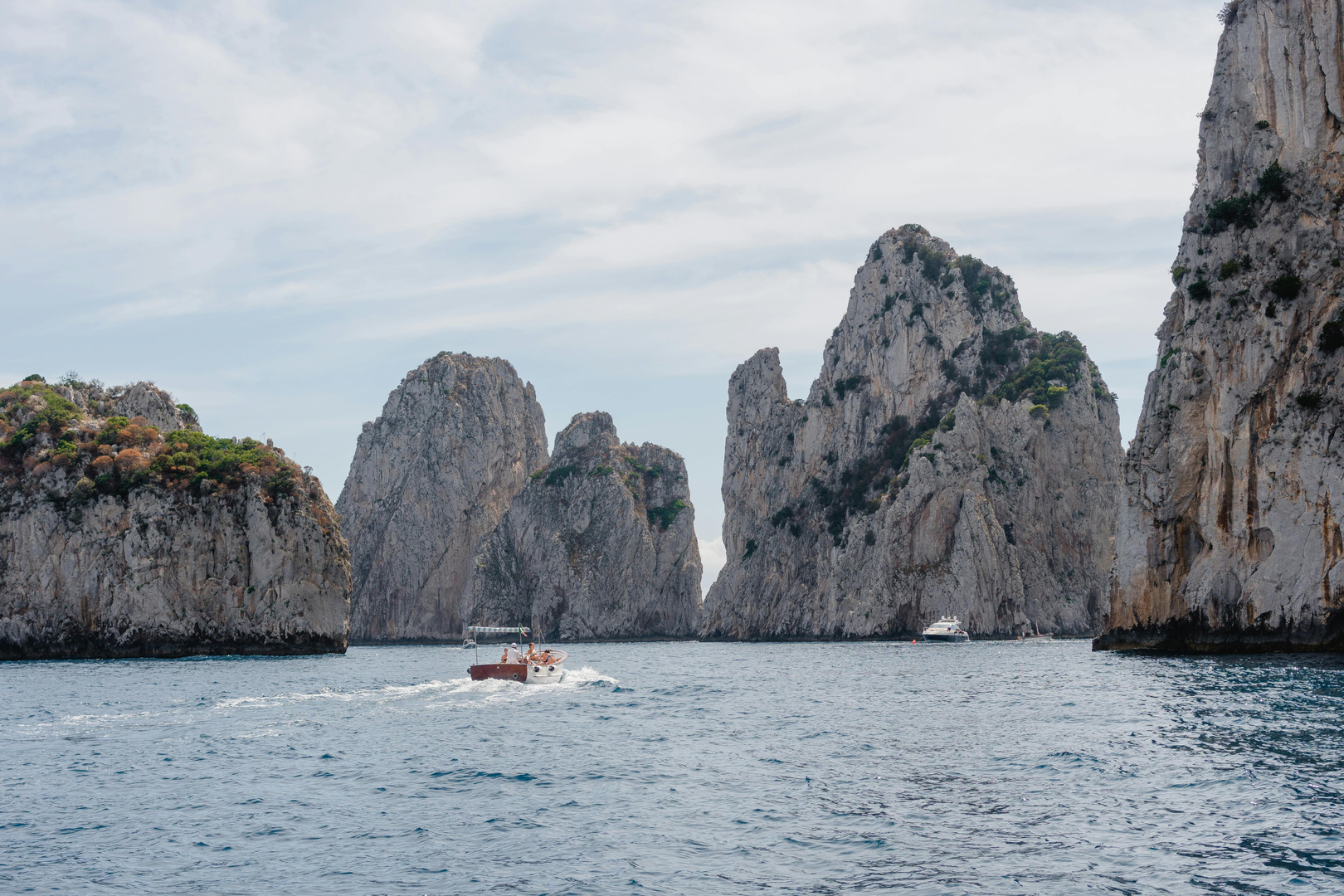Capri – Elegance og Natur i Napolibugten