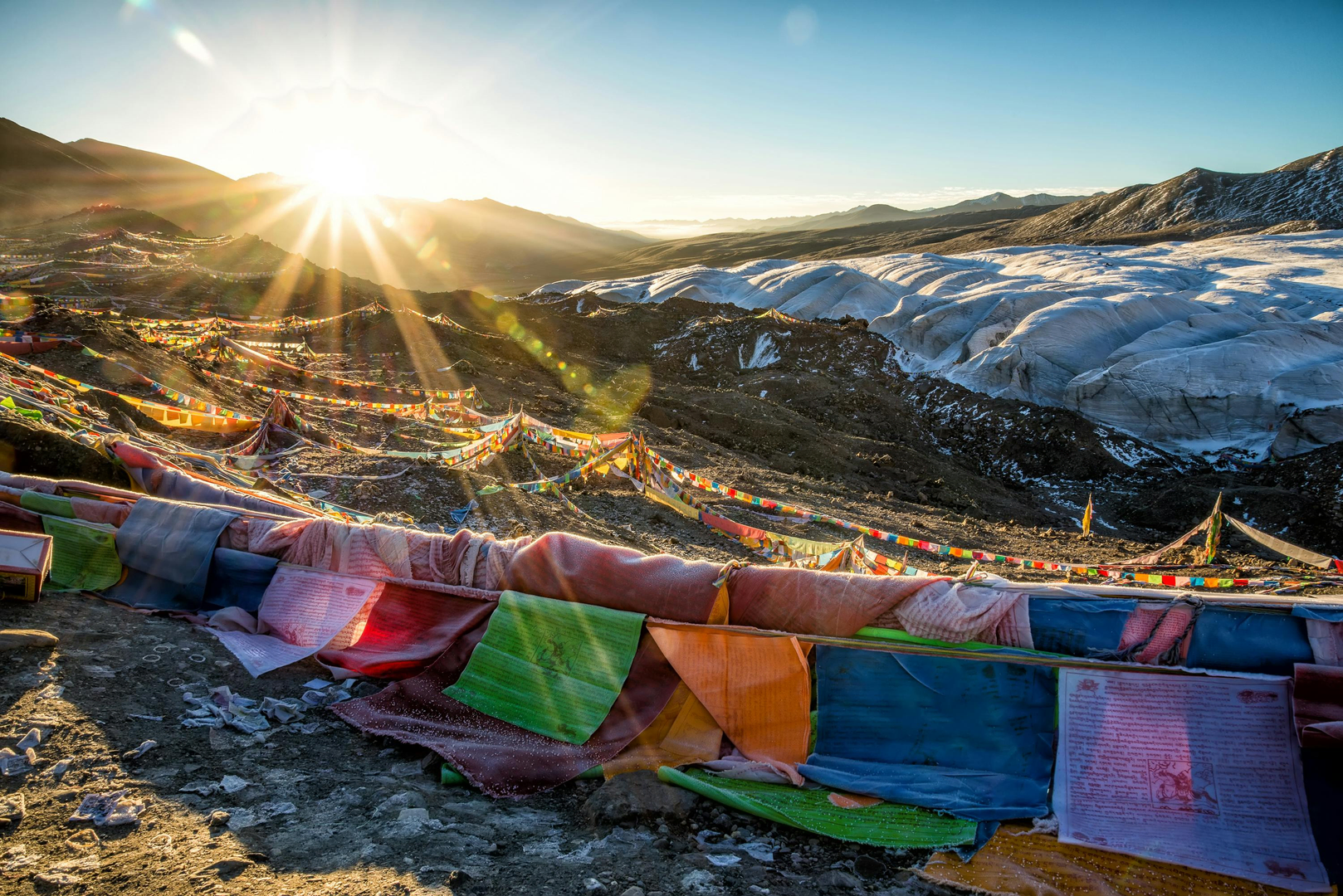 Lhasa – Tibet's Mysterious Heart in the Himalayas