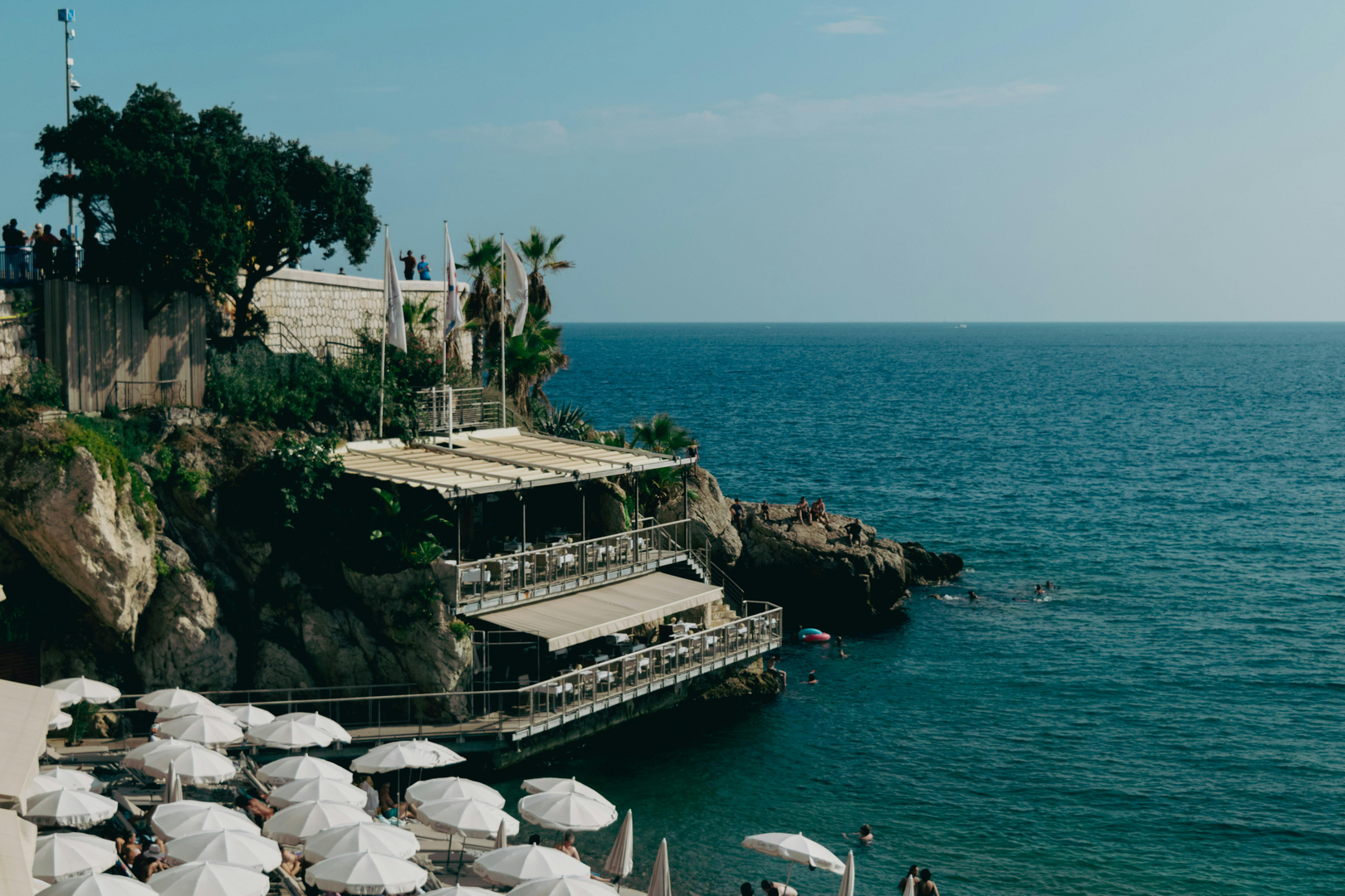 Nice – Den Franske Rivieras Glitrende Perle scene 1