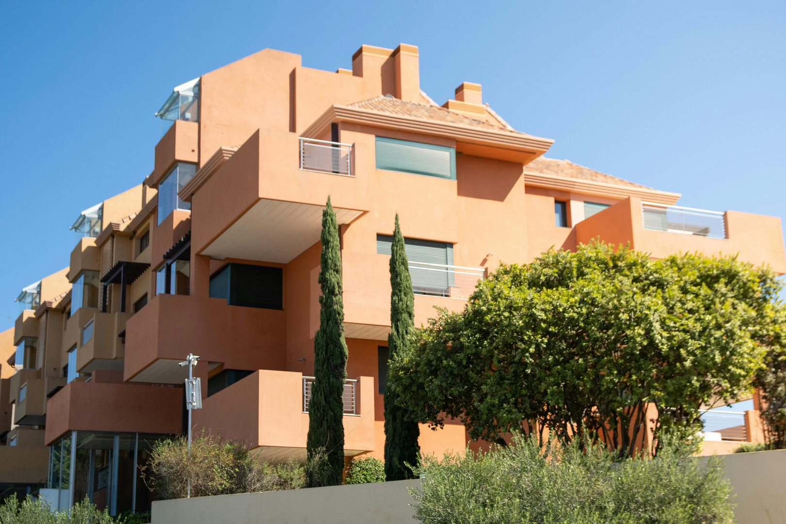 Oplev Marbella: Solrige strande, hvidkalkede bygninger og moderne luksus