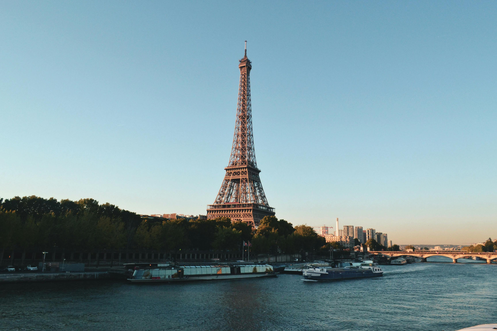 Tours – The Gateway to Loire Valley’s Château Adventures