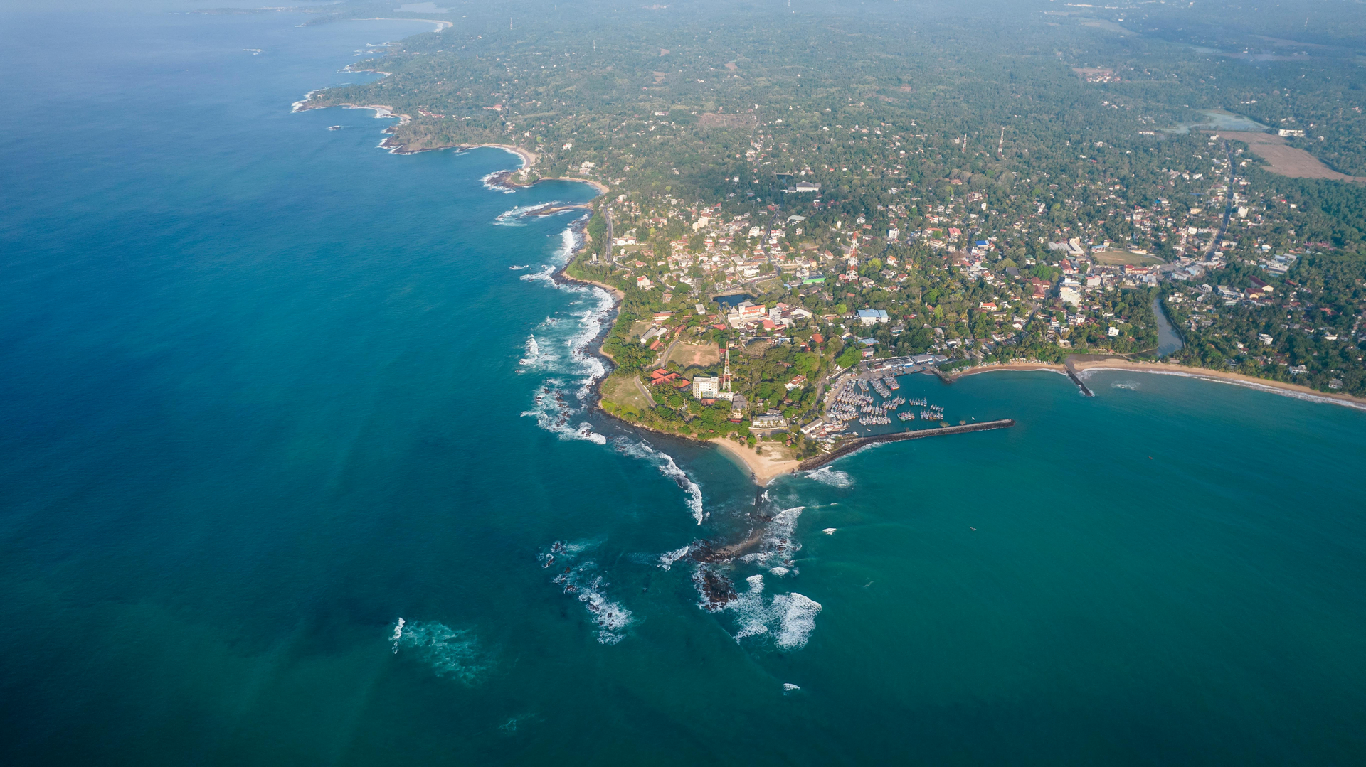 Trincomalee – Historie, Strande og Tropisk Eventyr scene 3