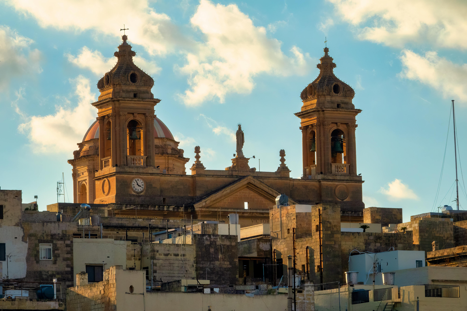 Valletta – Malta's Historic Gem by the Mediterranean