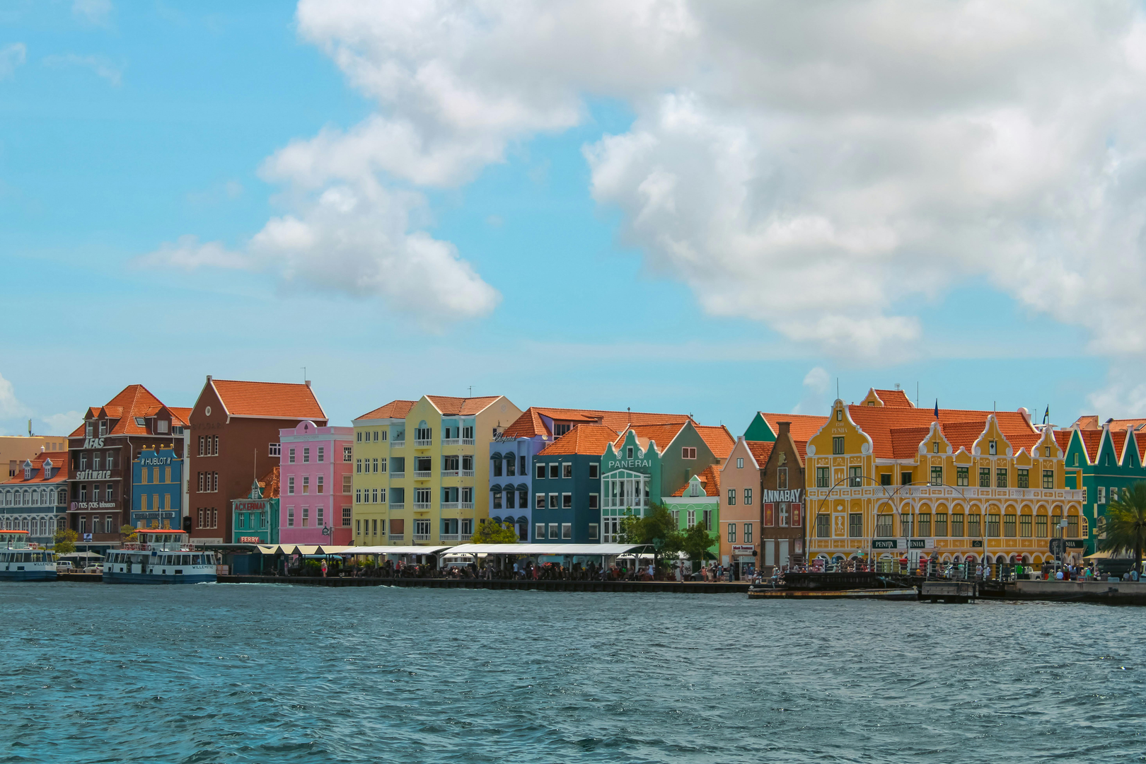 Willemstad – Curaçao's Colorful Gem