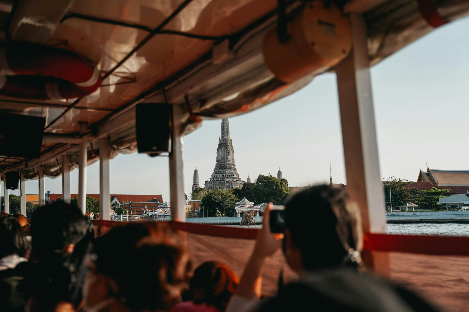 Wat Arun, et ikonisk tempel ved Chao Phraya-floden